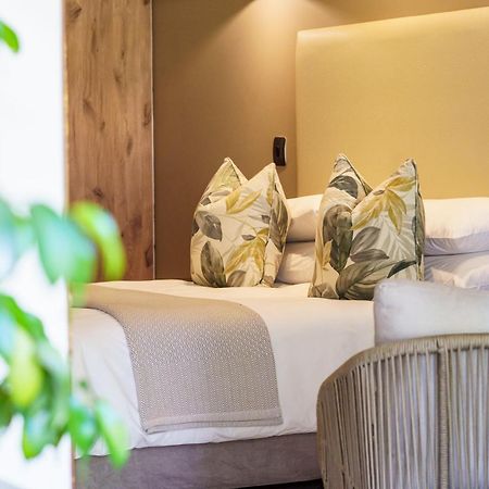 Hlangana Lodge Oudtshoorn Esterno foto