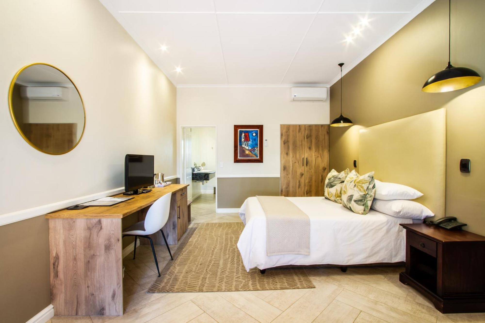 Hlangana Lodge Oudtshoorn Esterno foto