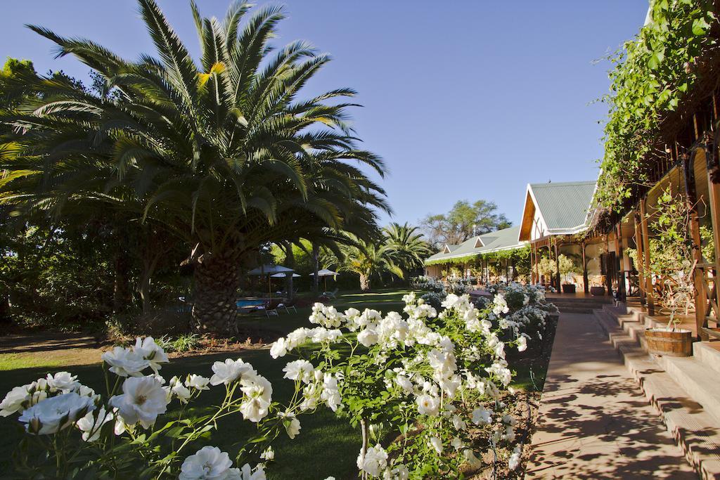 Hlangana Lodge Oudtshoorn Esterno foto