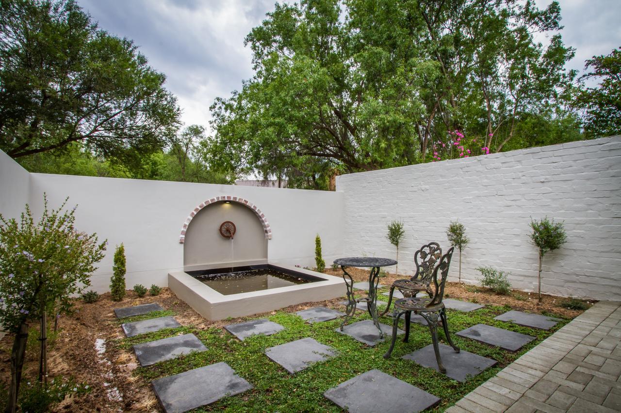 Hlangana Lodge Oudtshoorn Esterno foto