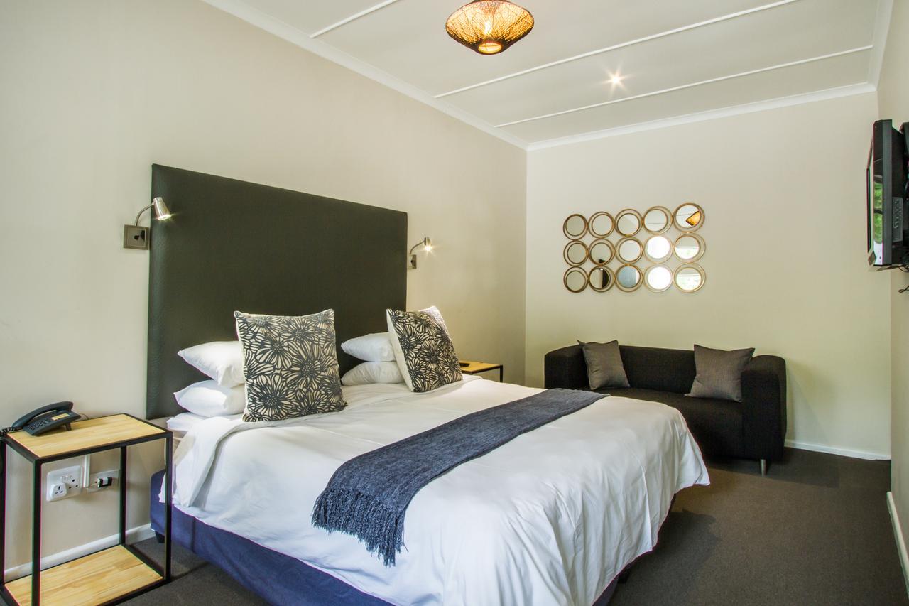 Hlangana Lodge Oudtshoorn Esterno foto