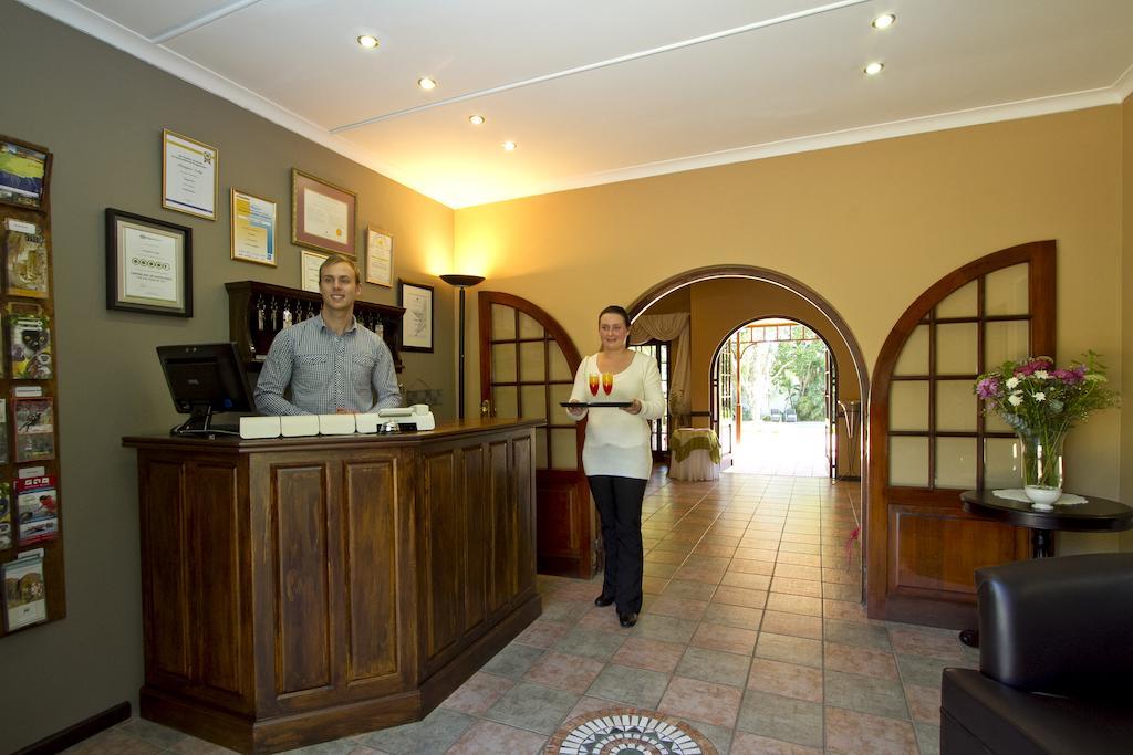 Hlangana Lodge Oudtshoorn Esterno foto