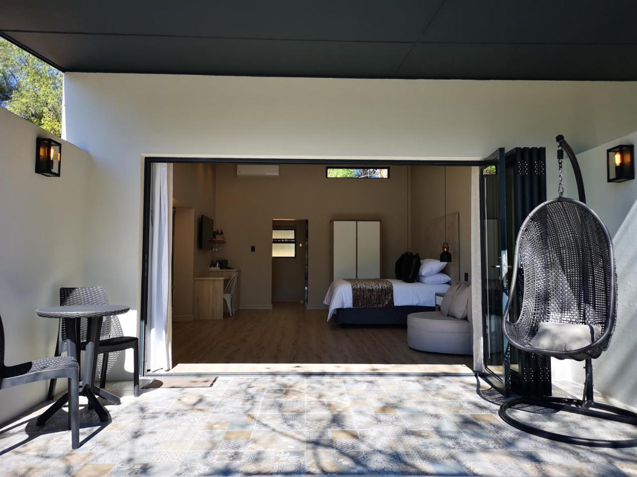 Hlangana Lodge Oudtshoorn Esterno foto