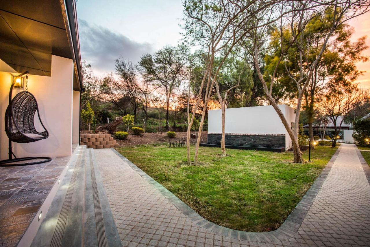 Hlangana Lodge Oudtshoorn Esterno foto