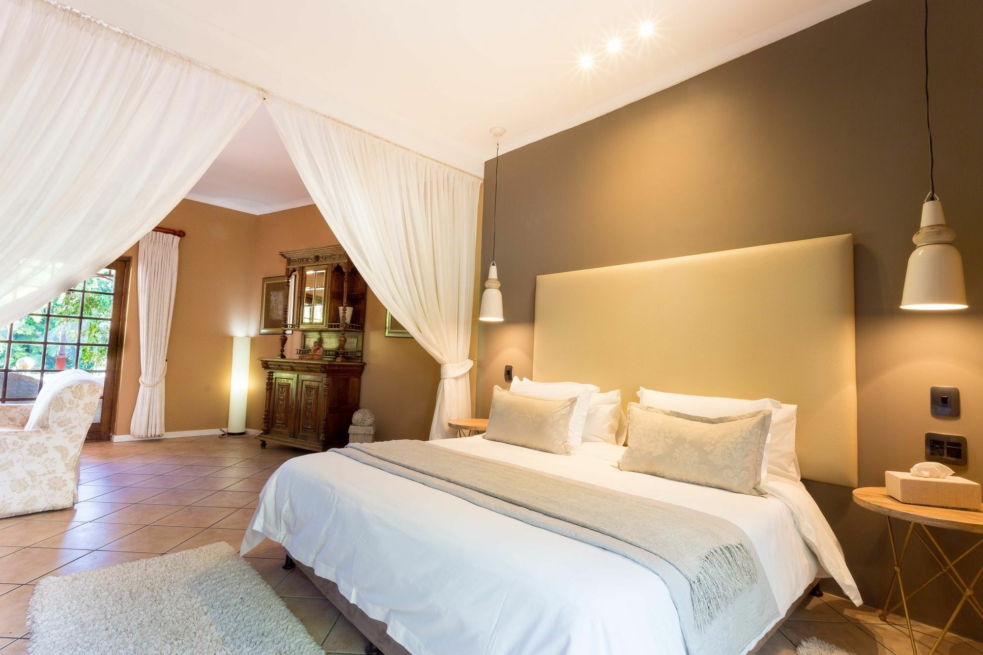 Hlangana Lodge Oudtshoorn Esterno foto